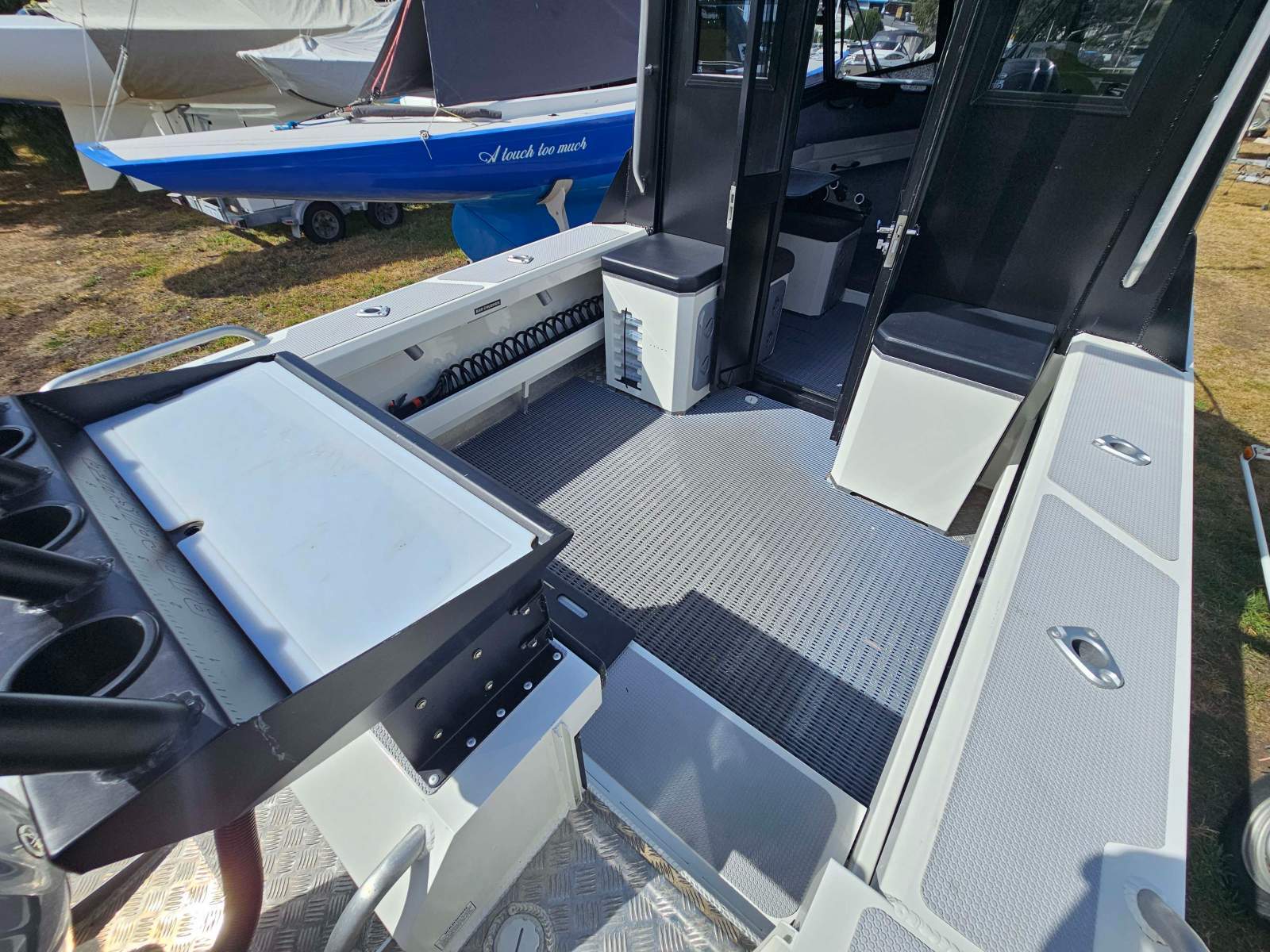 Bar Crusher 780 HTP Pilothouse version