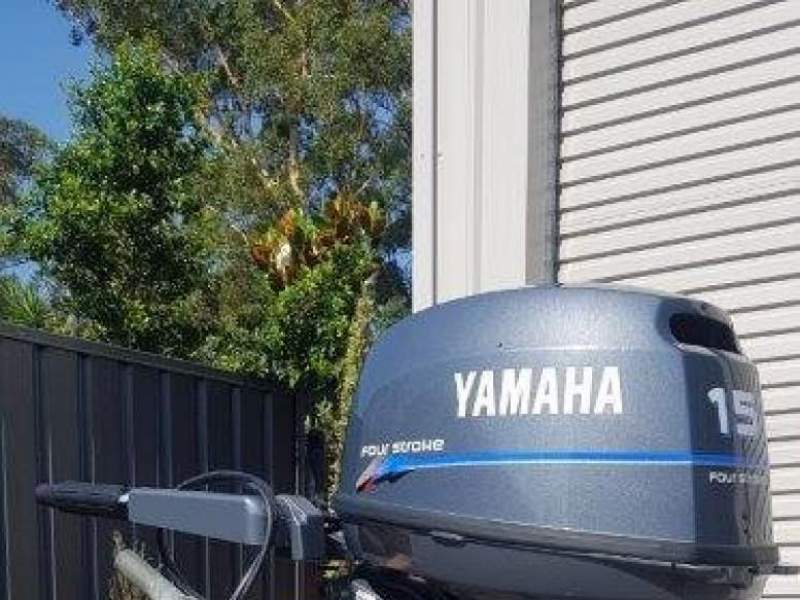 Yamaha 15 HP Four Stroke long shaft electric start