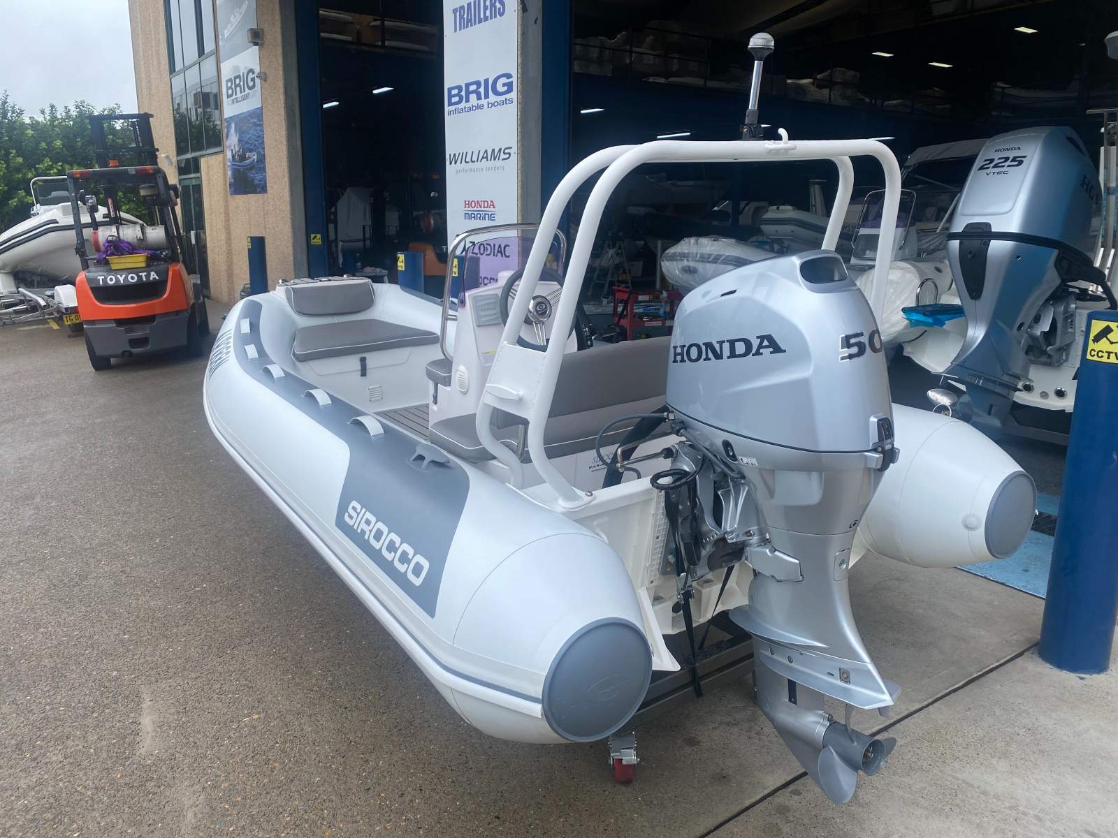Sirocco A400L RIB-Alloy