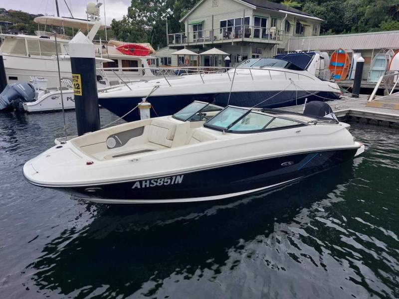Sea Ray 240 Sundeck