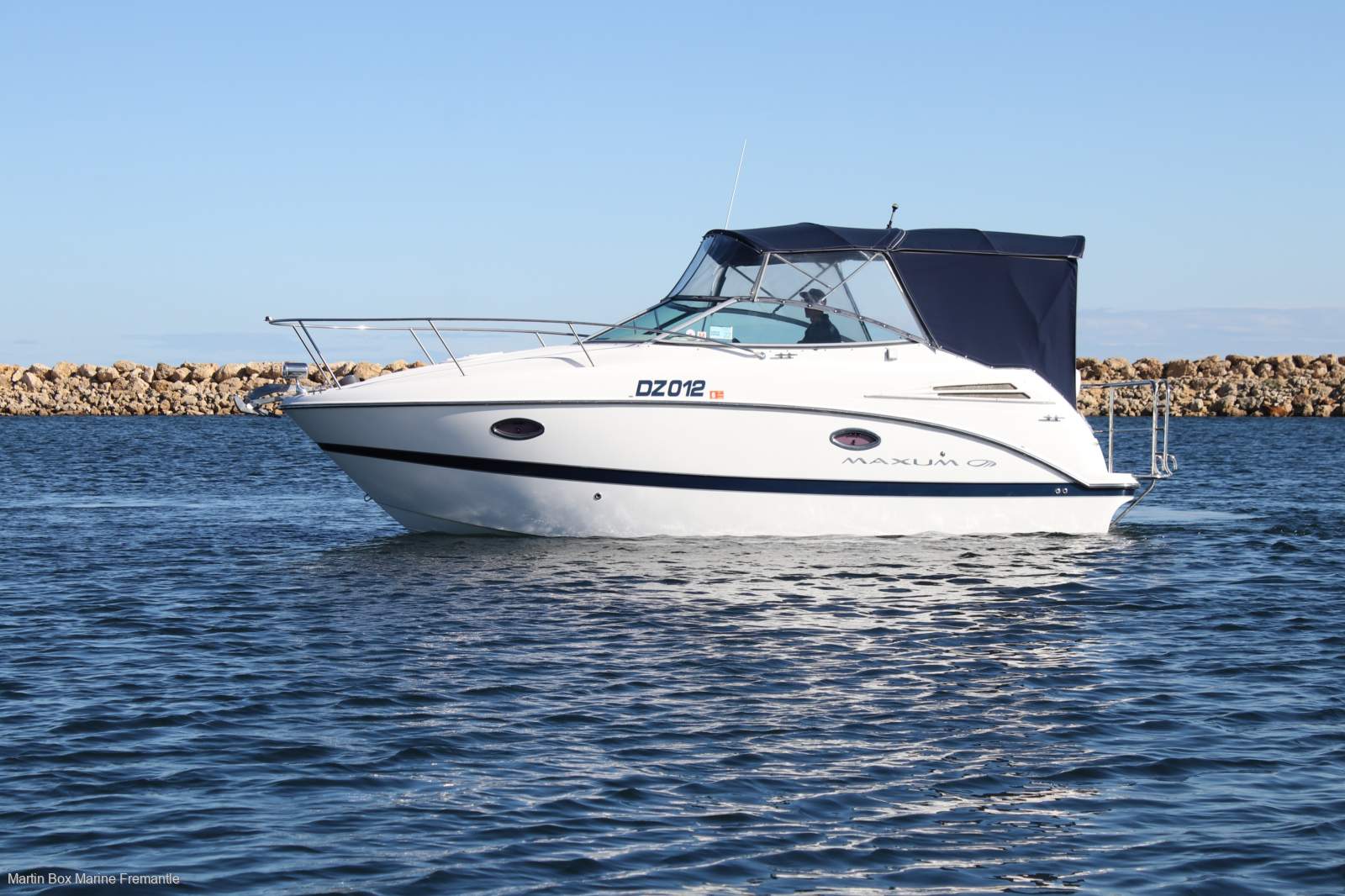 Maxum 2500 SE with Only 320 Hours