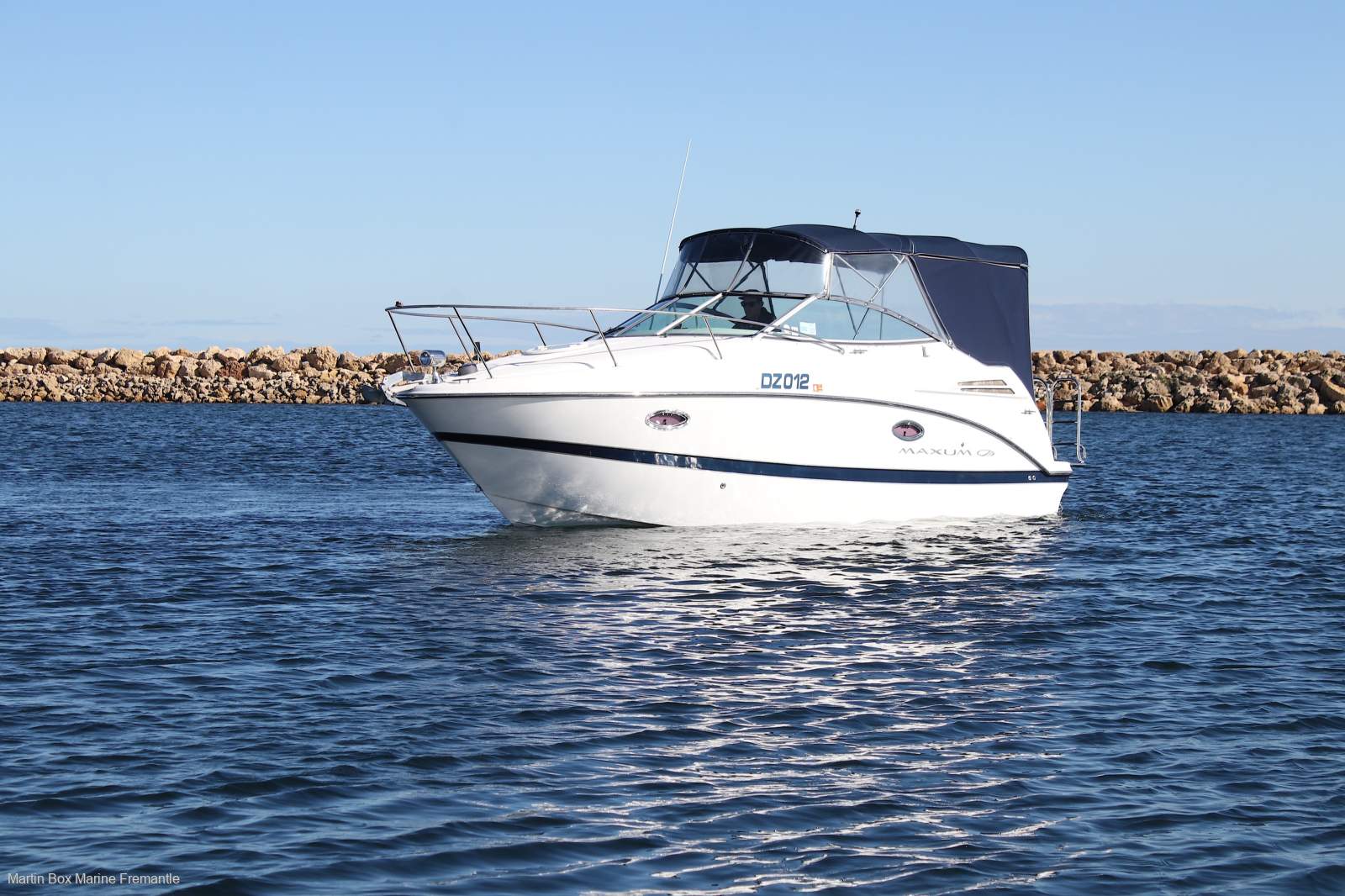 Maxum 2500 SE with Only 320 Hours