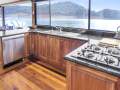 EZE Houseboat Holiday Home on Lake Eildon:EZE on Lake Eildon