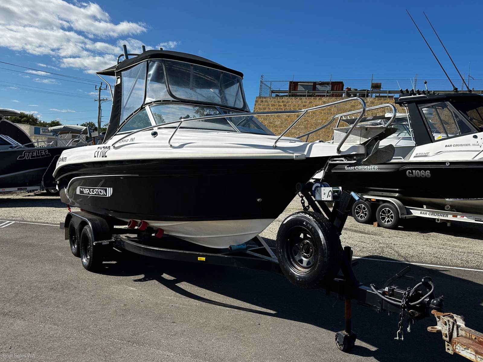 Ocean Master 590 Explorer 2013 model 115hp Suzuki motor 480hrs