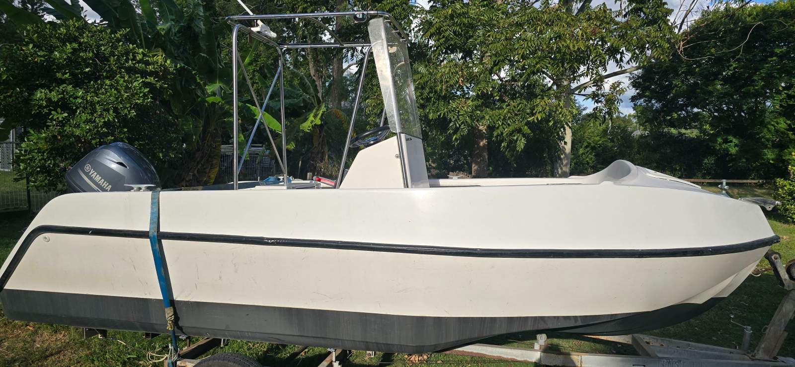 Eagle Ray 1700 Centre Console