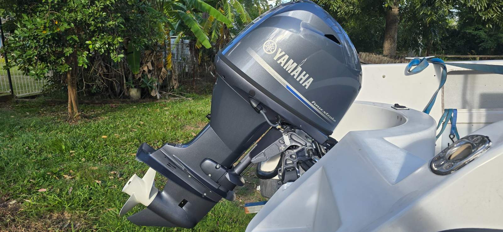 Eagle Ray 1700 Centre Console