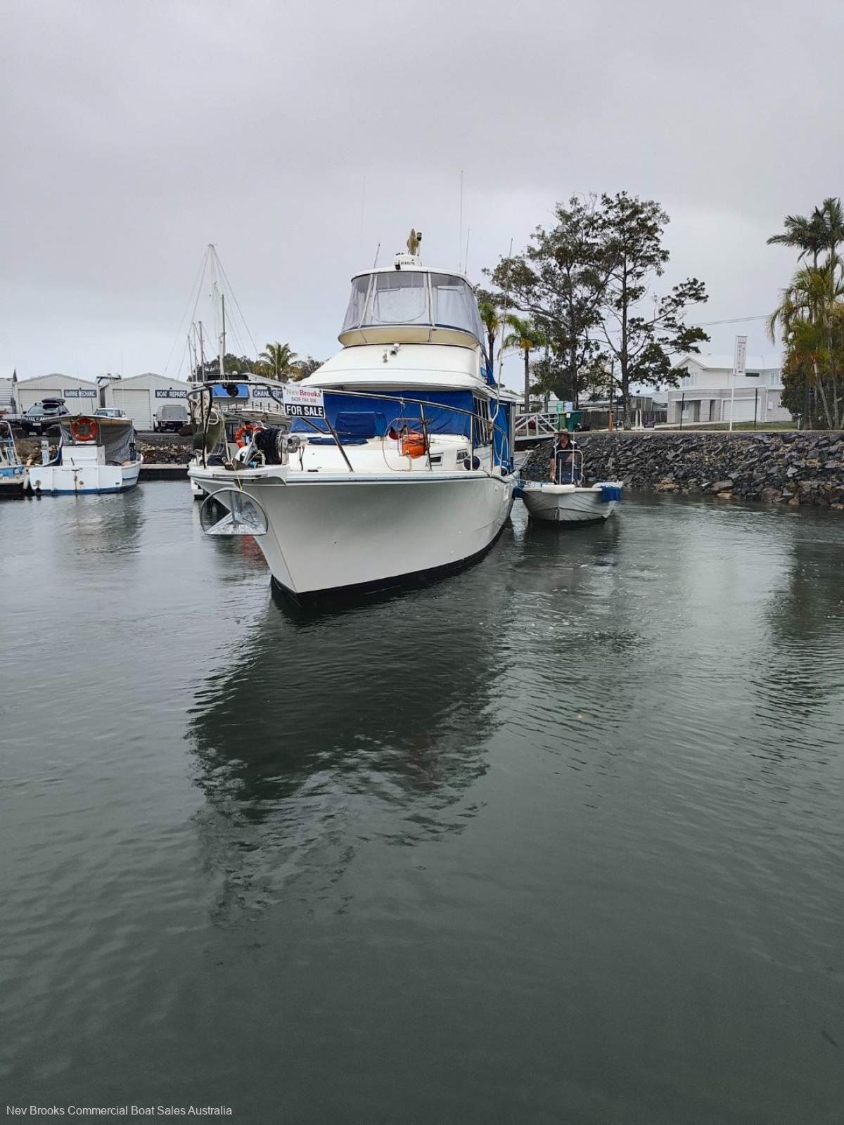 Steber 36 Dual Station Flybridge Cruiser