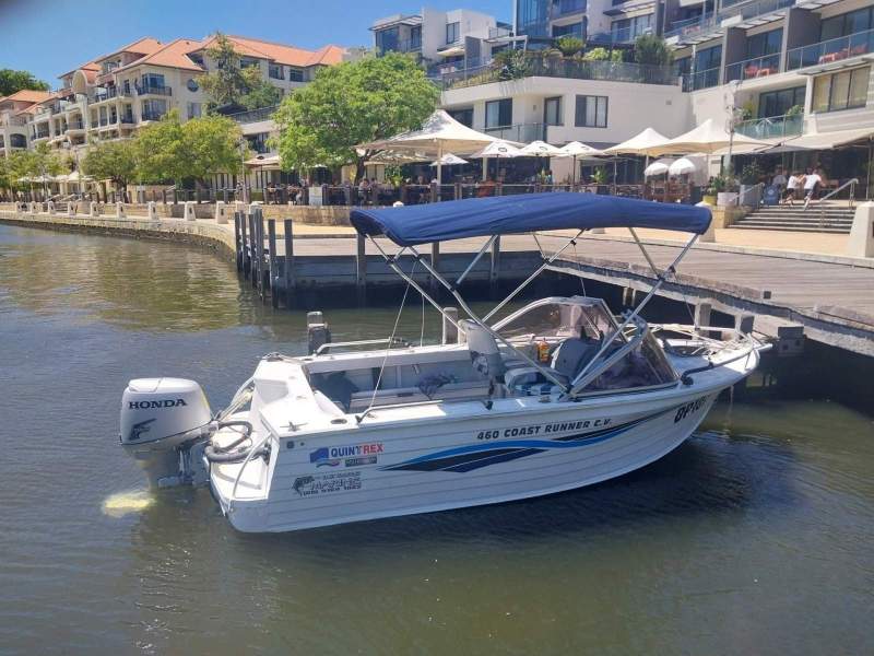 Quintrex 460 Coast Runner 2004 Milinium Float free Hull