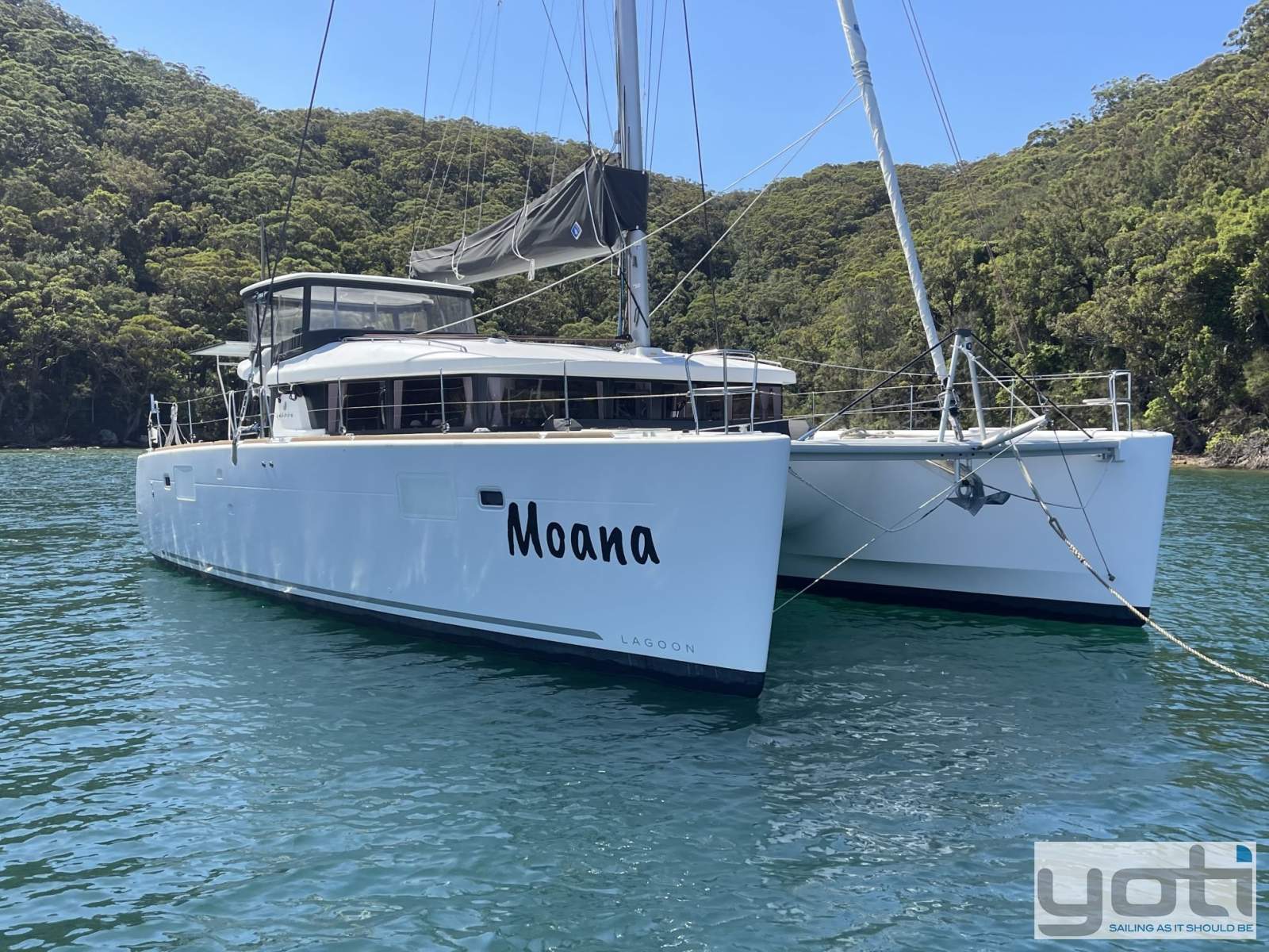 Lagoon 450 SporTop