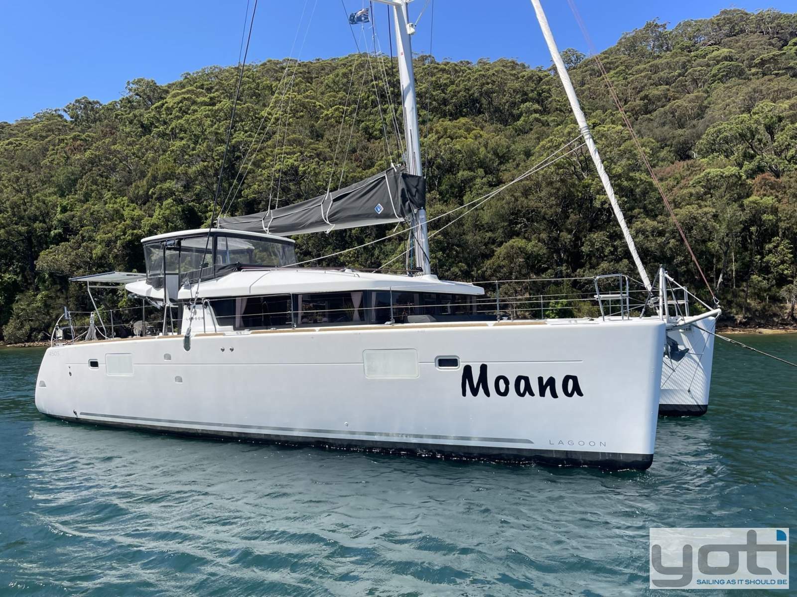 Lagoon 450 SporTop