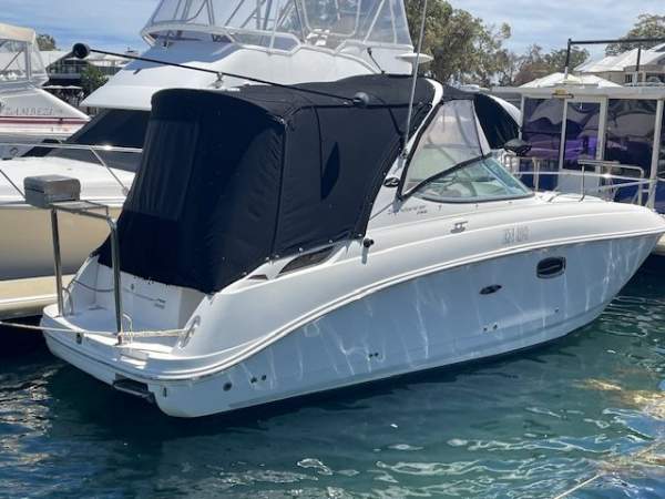 Sea Ray 265 Sundancer NEAT AND TIDY
