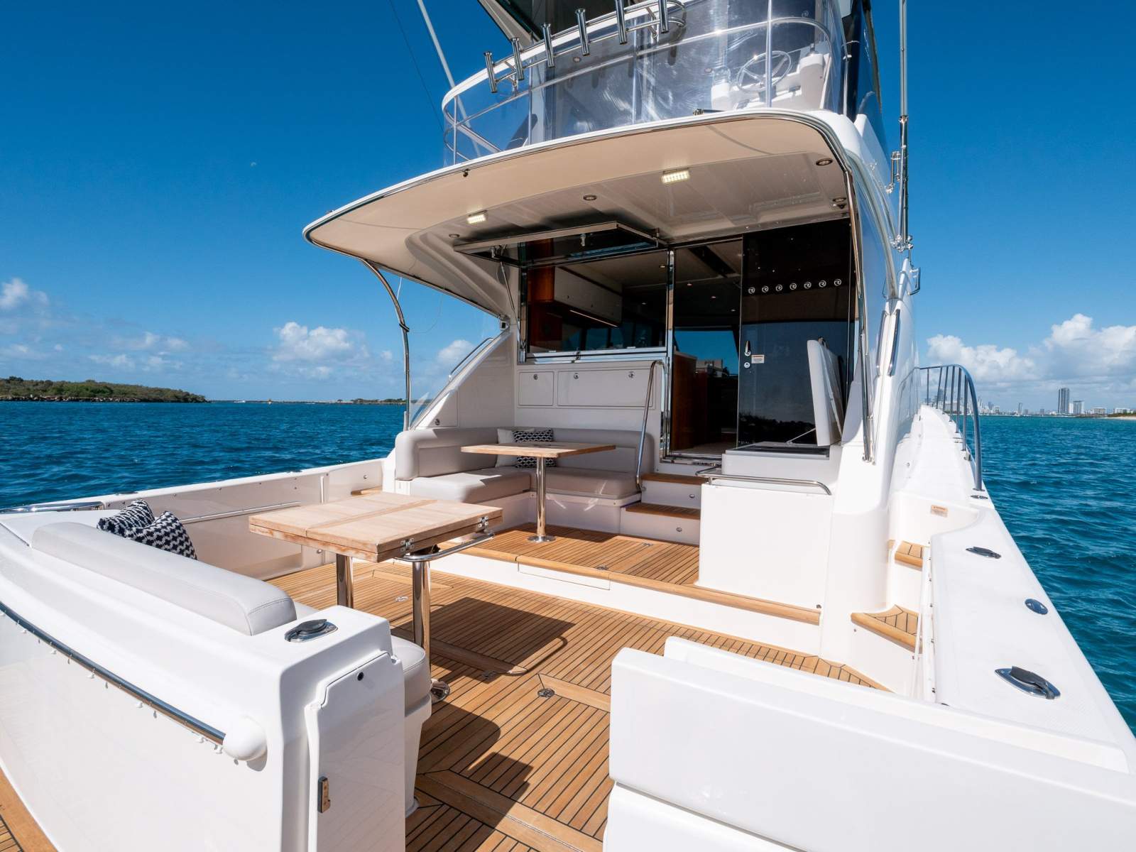 Riviera 57 Enclosed Flybridge