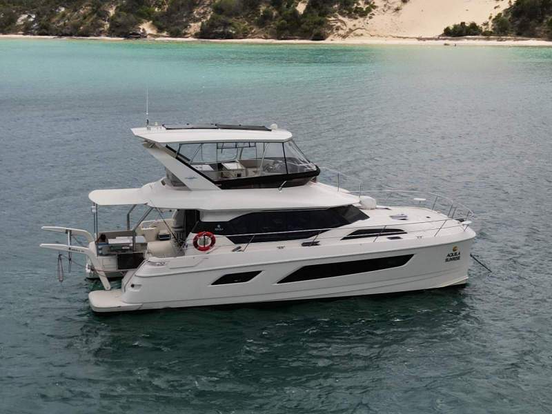 Aquila 44
