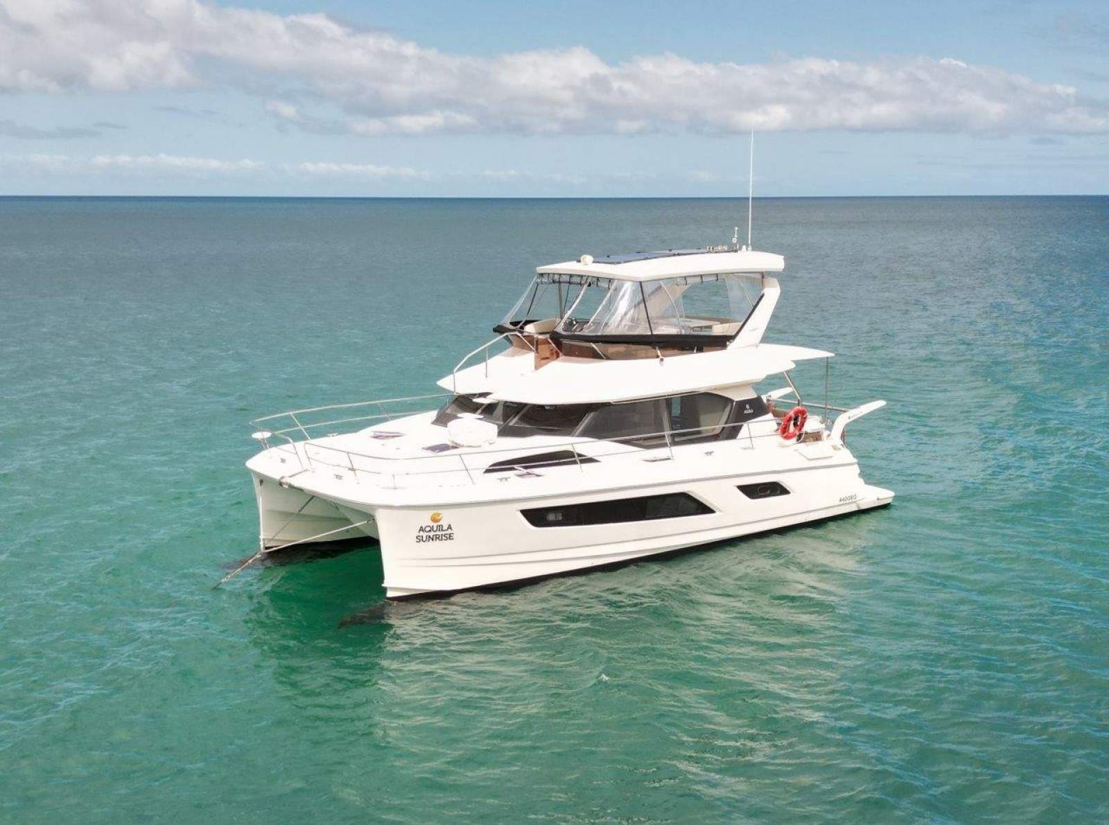 Aquila 44
