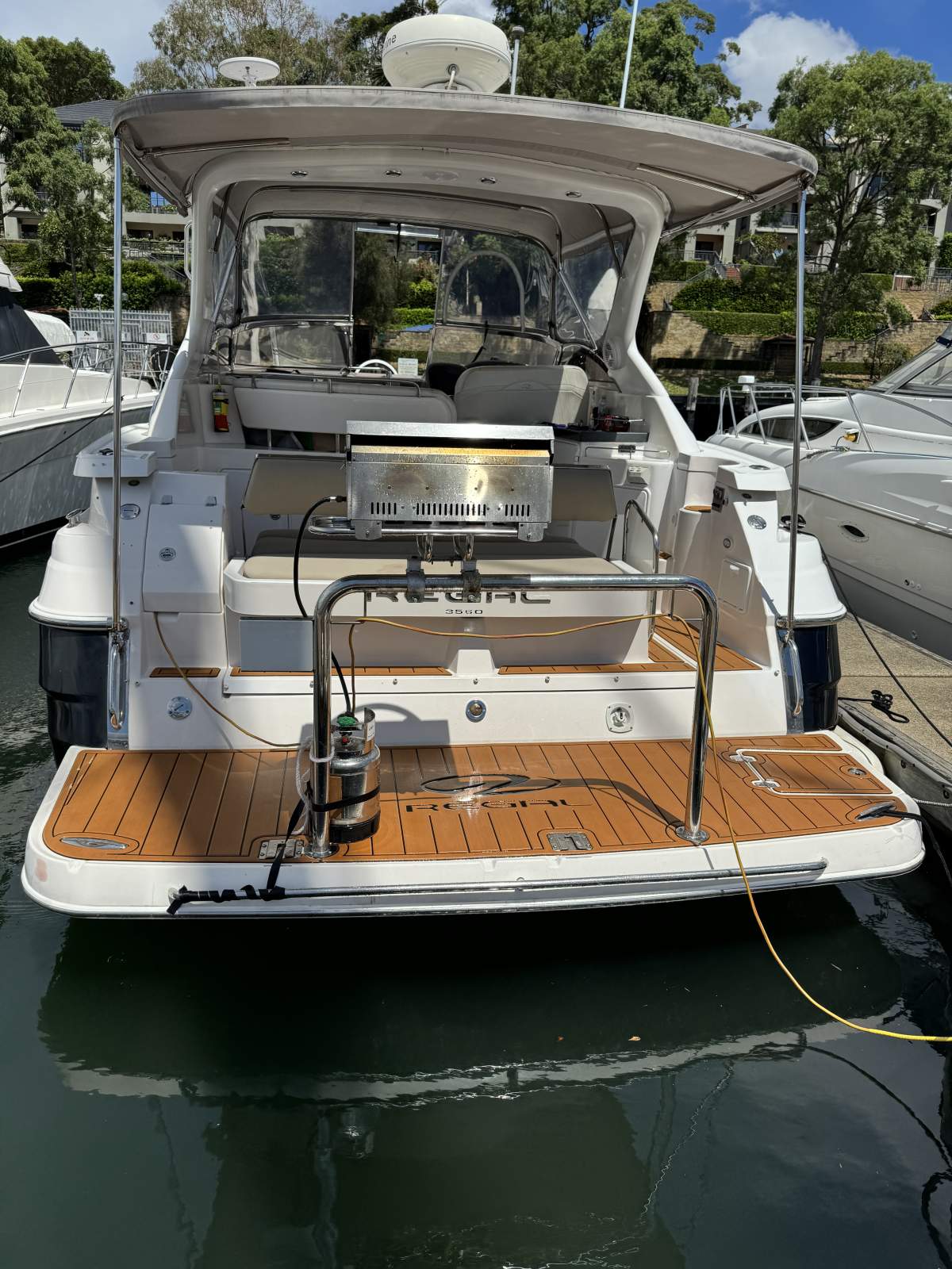 Regal 3560 Sports Cruiser