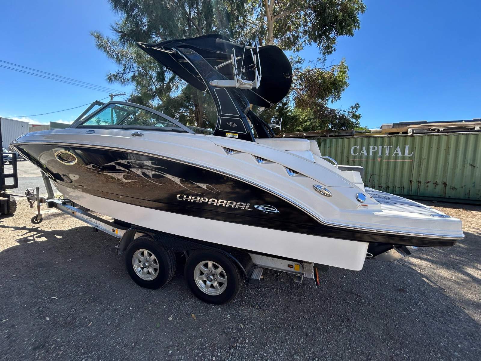 Chaparral 224 Sunesta Premium Bowrider