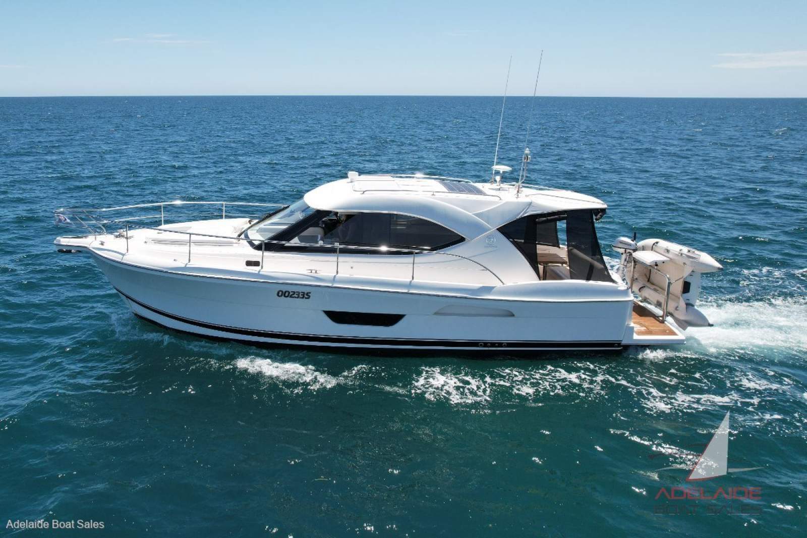 Riviera 3600 Sport Yacht Series 11