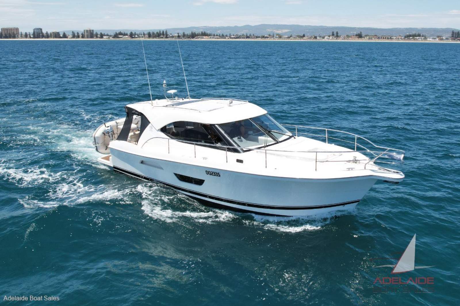 Riviera 3600 Sport Yacht Series 11