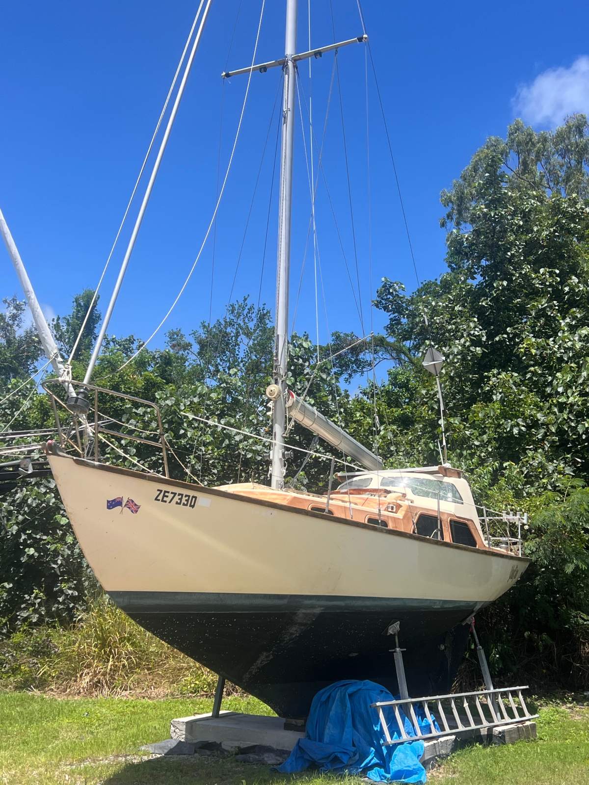Herreshoff 30 Reduced again H 28 30 Foot Model