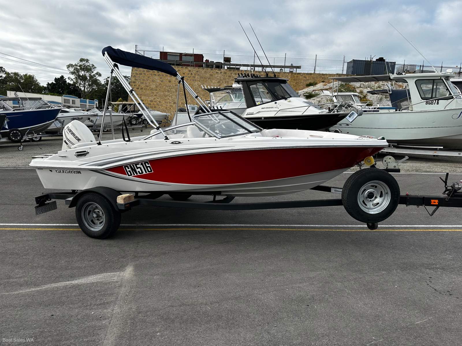 Glastron GT 160 2014 MODEL NEAT AND CLEAN 60HP ETEC