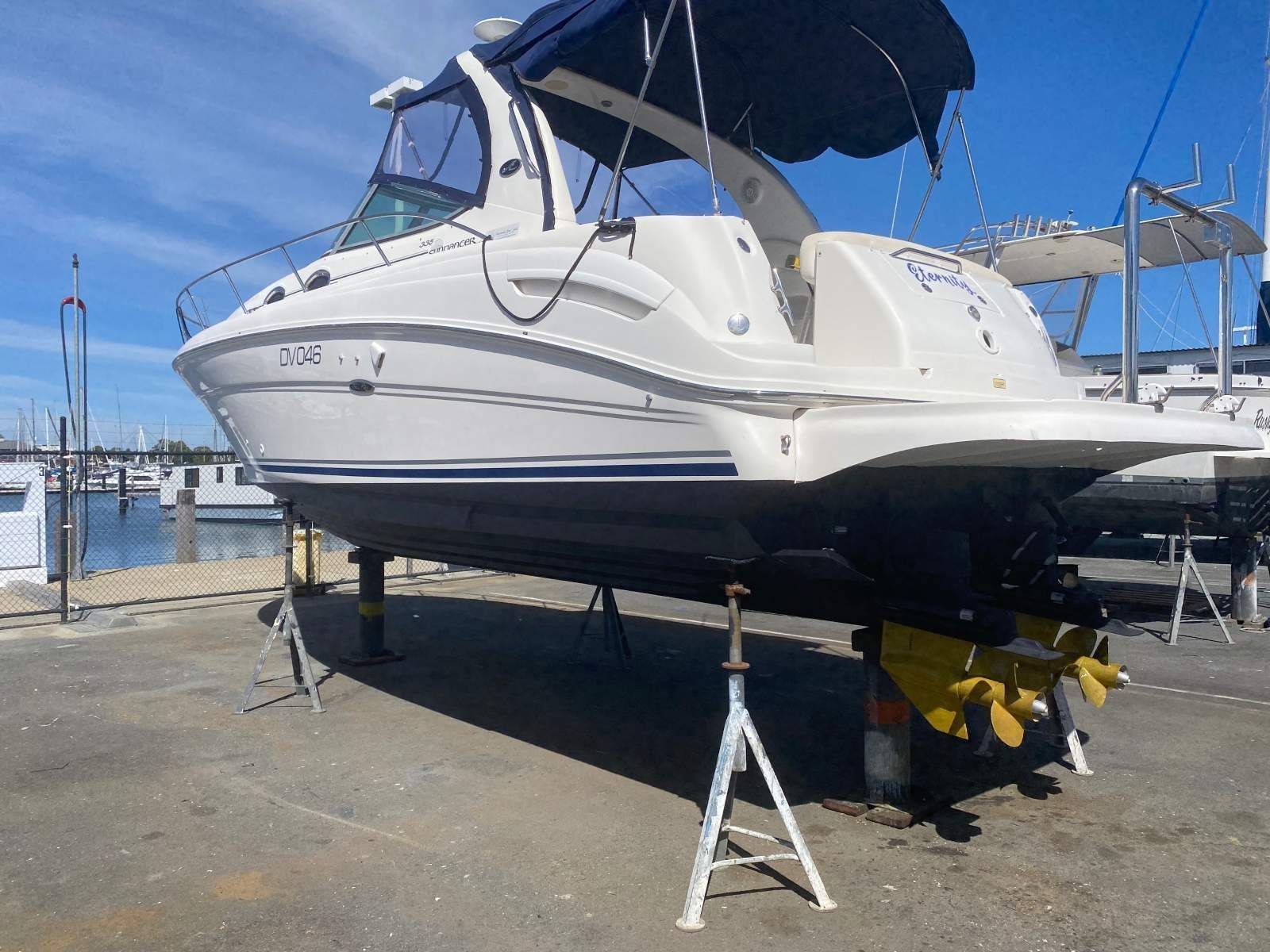 Sea Ray 335 Sundancer