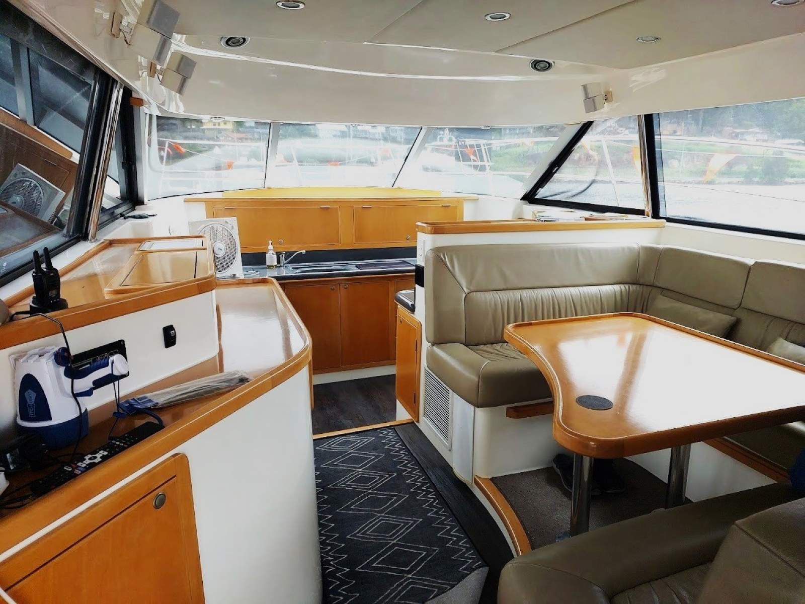 Haines Signature 4000 Power Catamaran