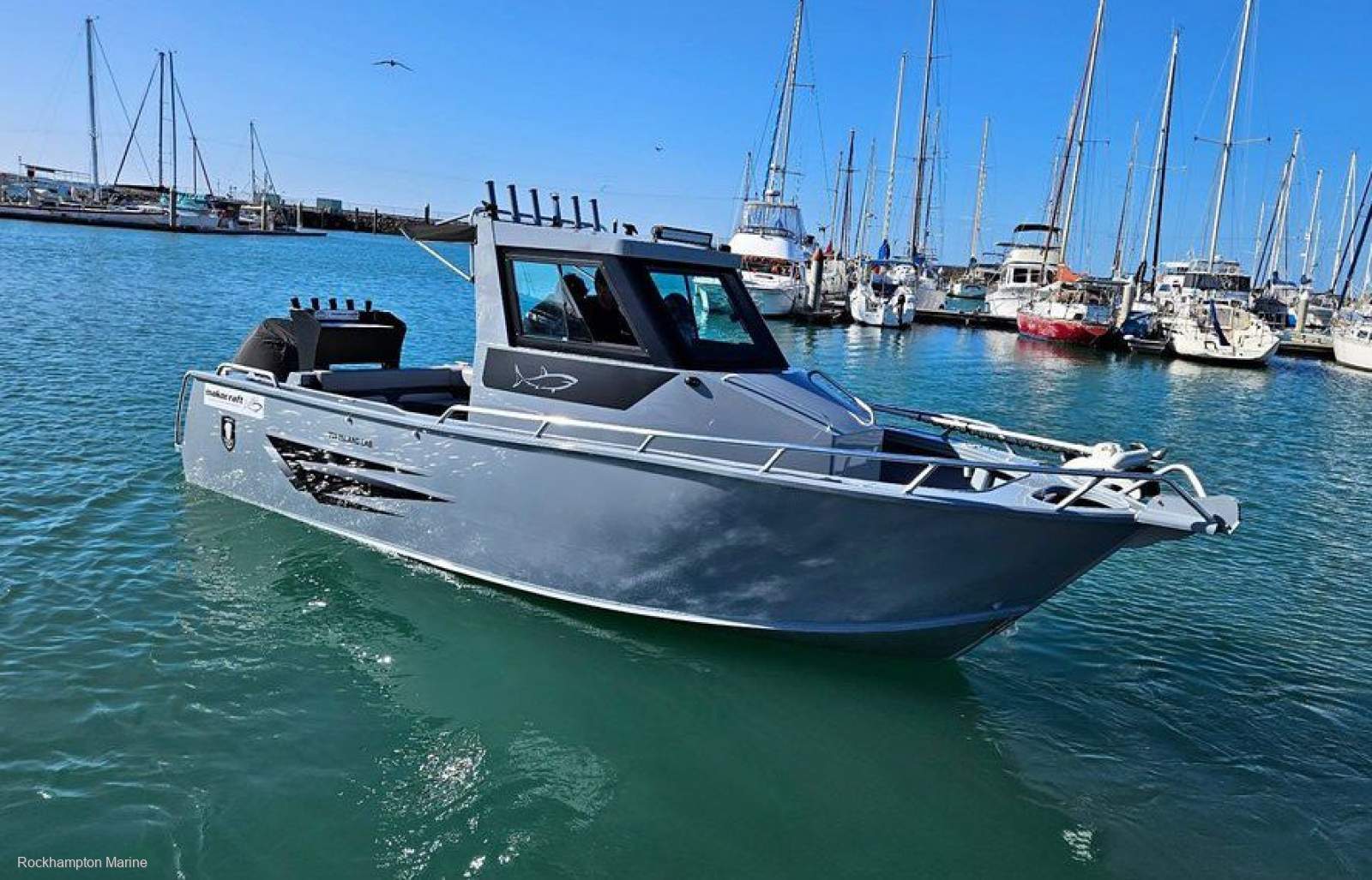 New Makocraft 731 Island Cab HT - 300hp V8 Mercury - Dunbier Loader Pro - Hard Top