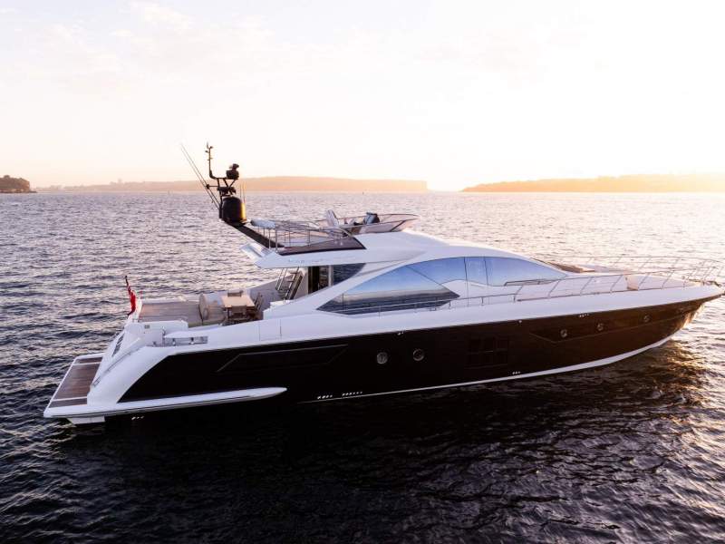 Azimut 77S