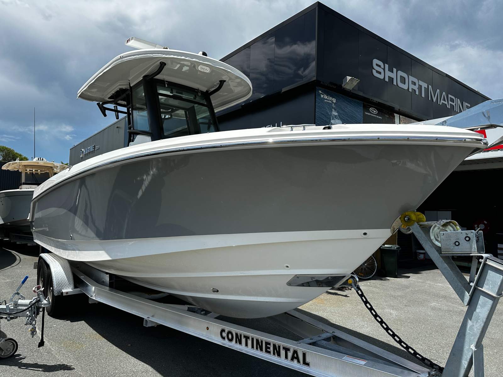 Boston Whaler 250 Outrage