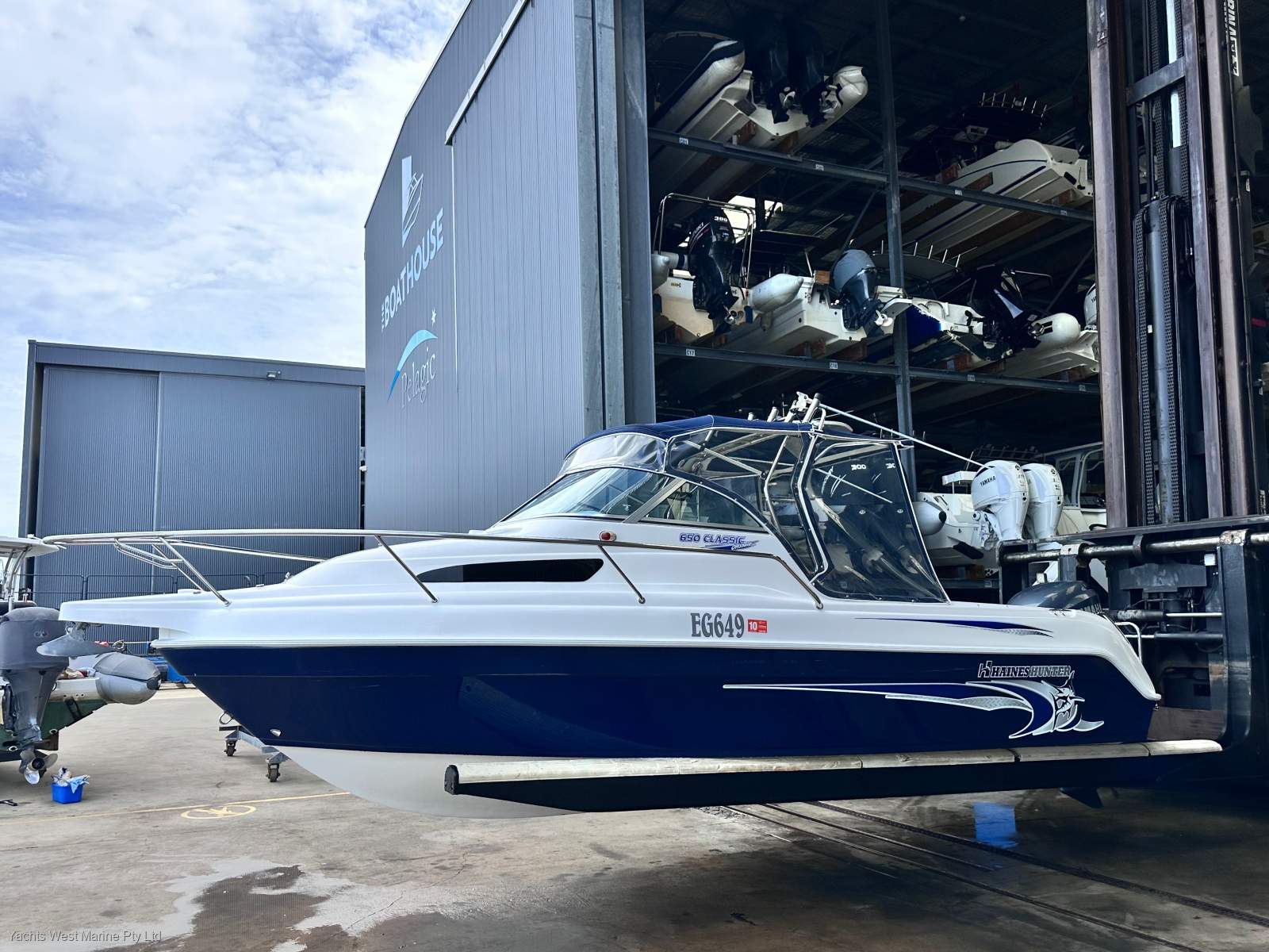 Haines Hunter 650 Classic:HAINES HUNTER 650 by YACHTS WEST