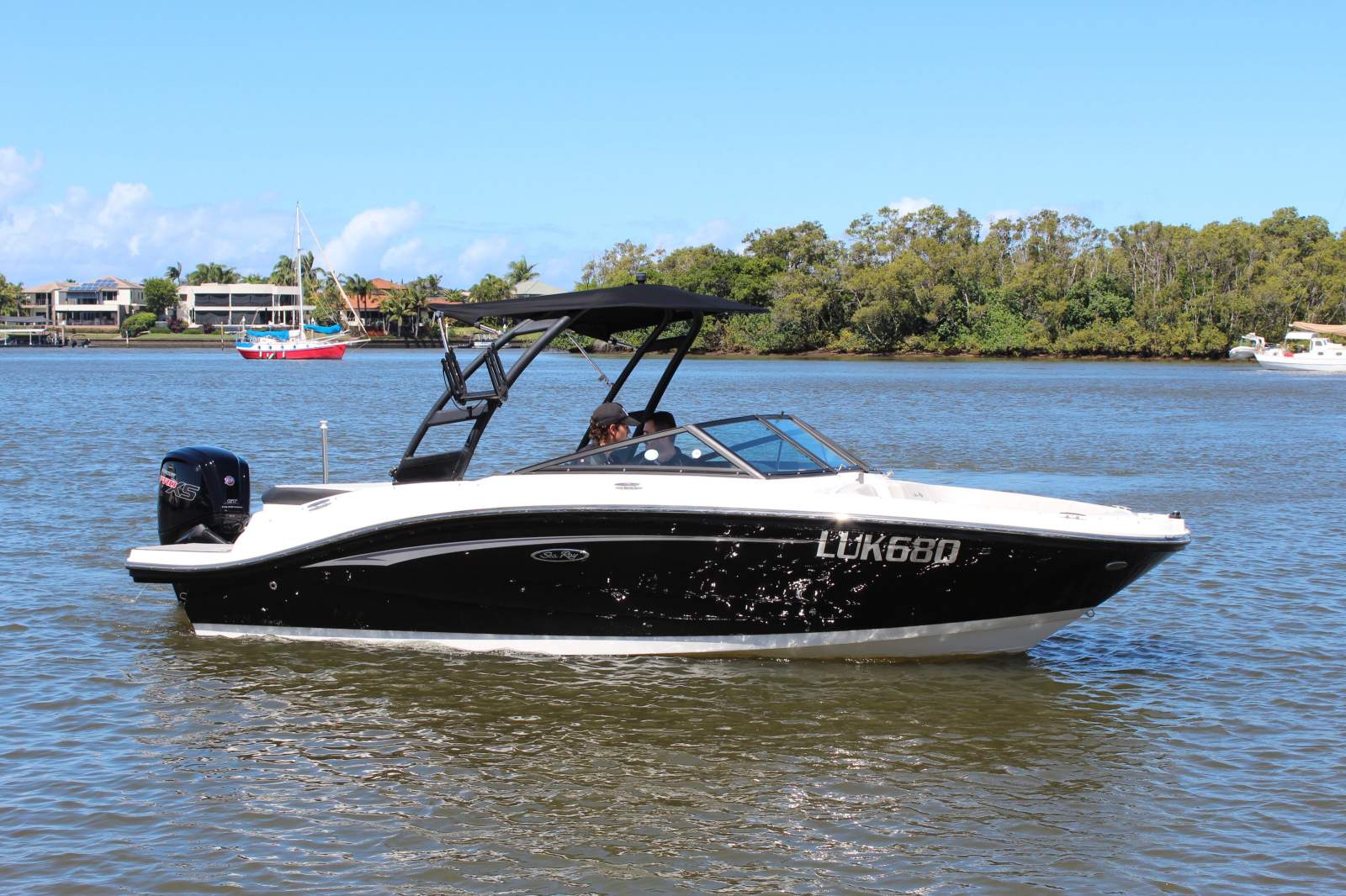 Sea Ray 190 SPX OB Bowrider