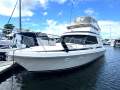 Mustang 3800 Flybridge Cruiser