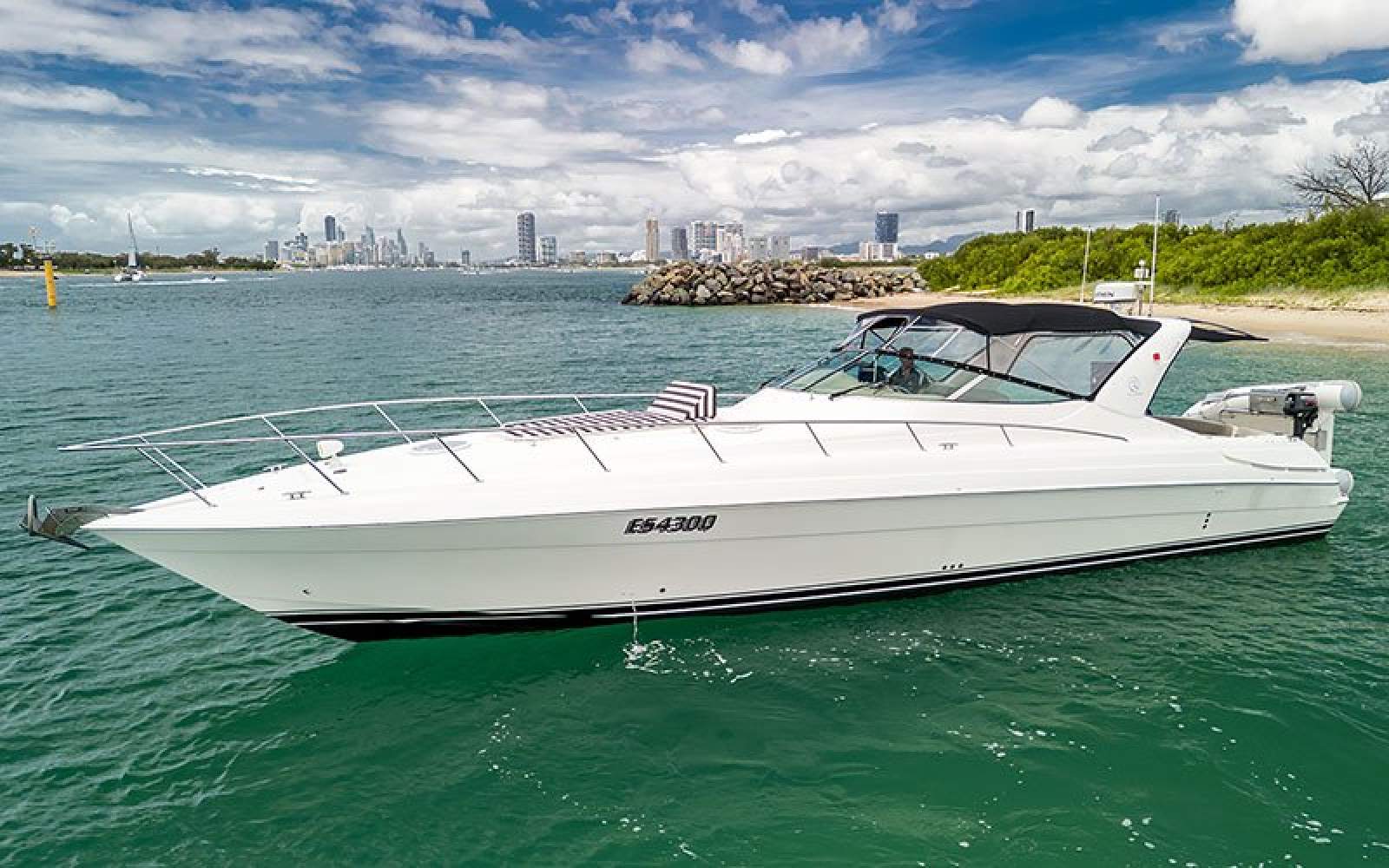 Riviera M430 Sports Cruiser