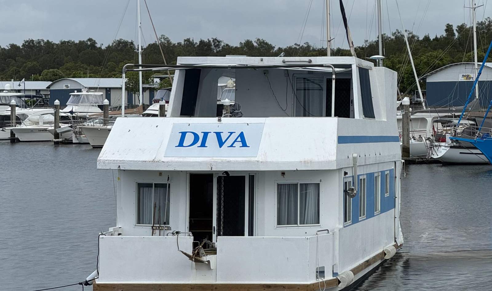 SuperCat House Boat Chinderah 38'