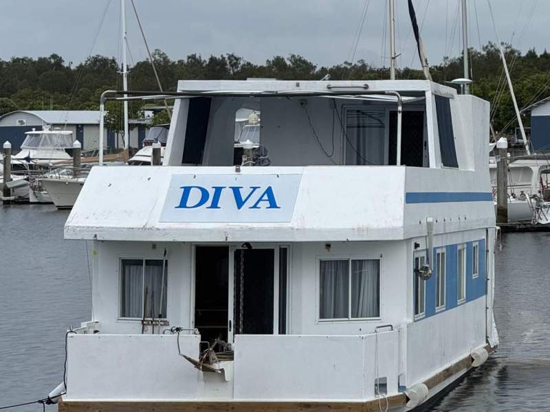 SuperCat House Boat Chinderah 38'