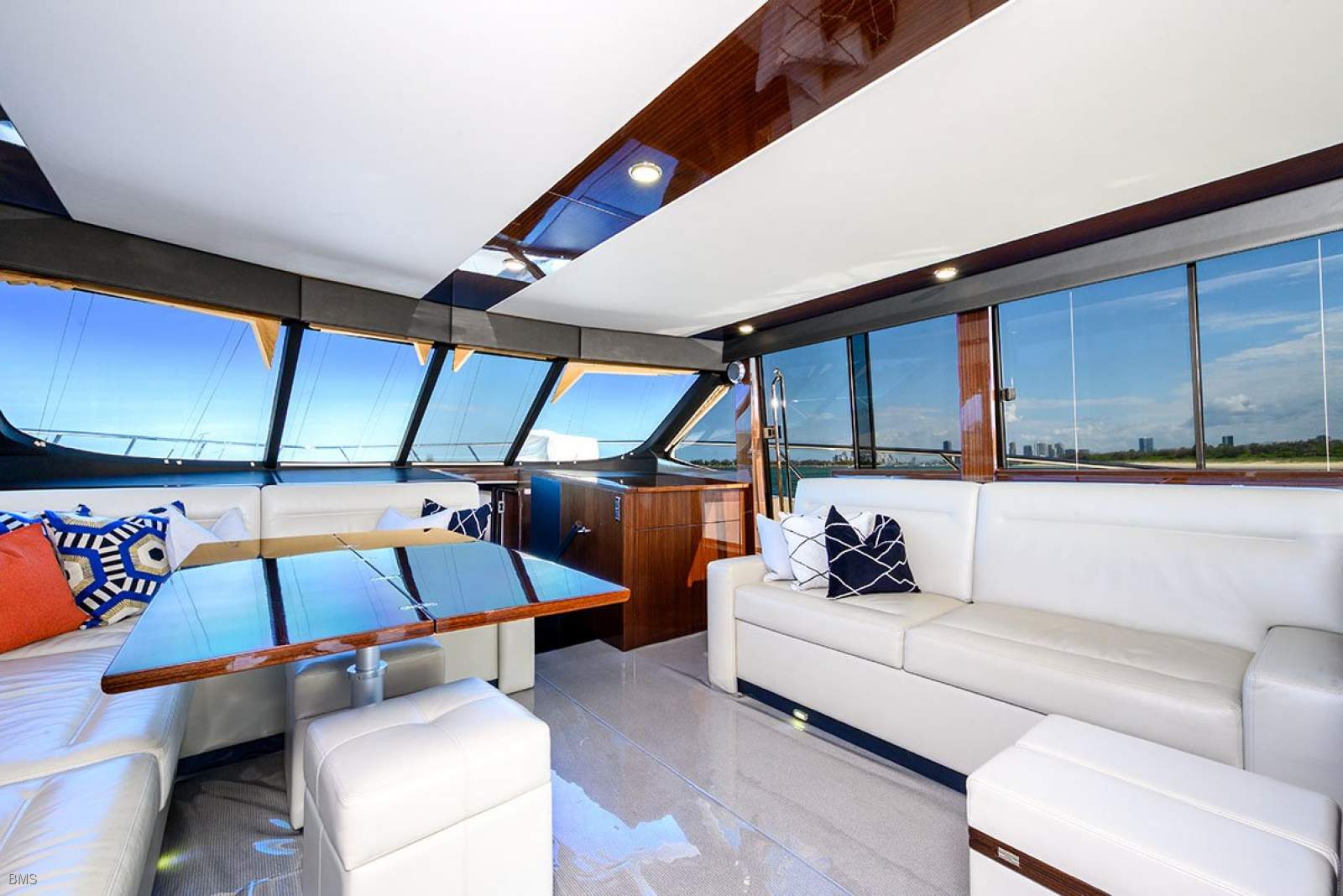 Maritimo M62 Cruising Motoryacht