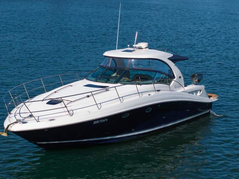 Sea Ray 425 Sundancer Exceptional Value 8.1L V-Drive