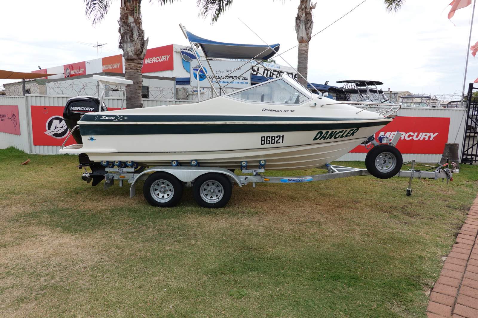 Savage 550 Defender SF *2022 motor and trailer***