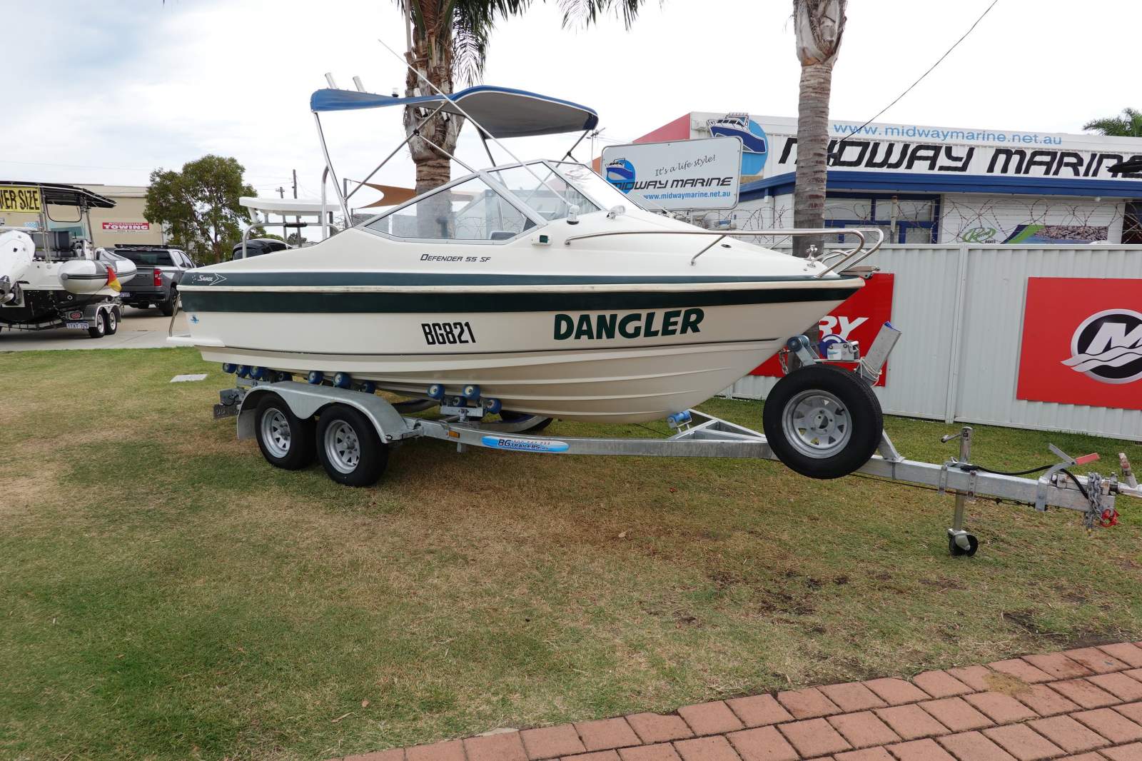 Savage 550 Defender SF *2022 motor and trailer***