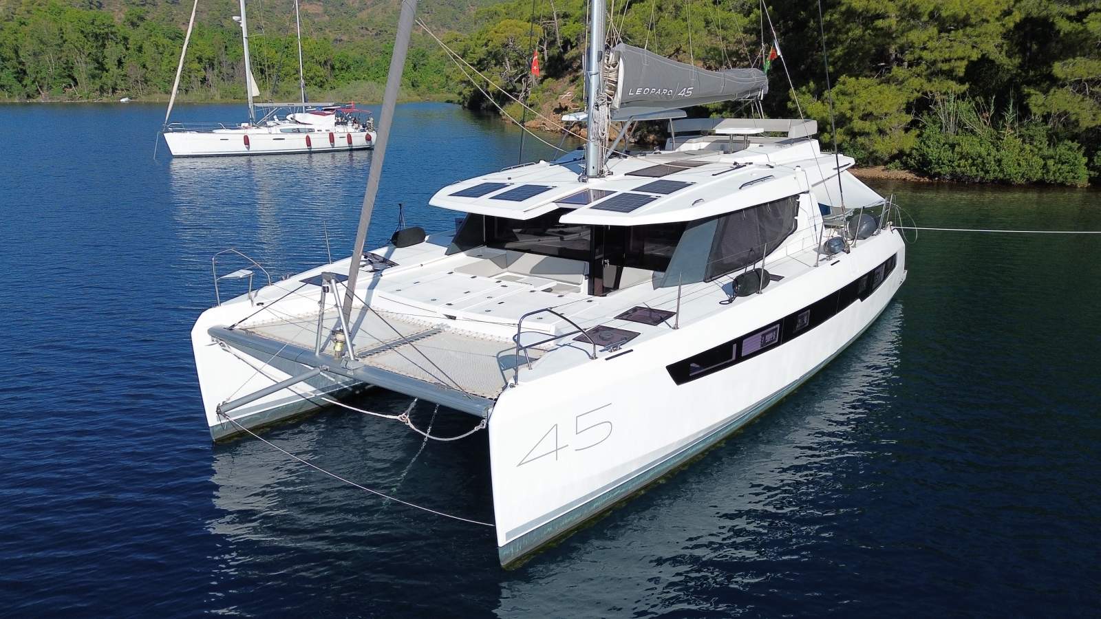 Leopard Catamarans 45 2022 Owners Version