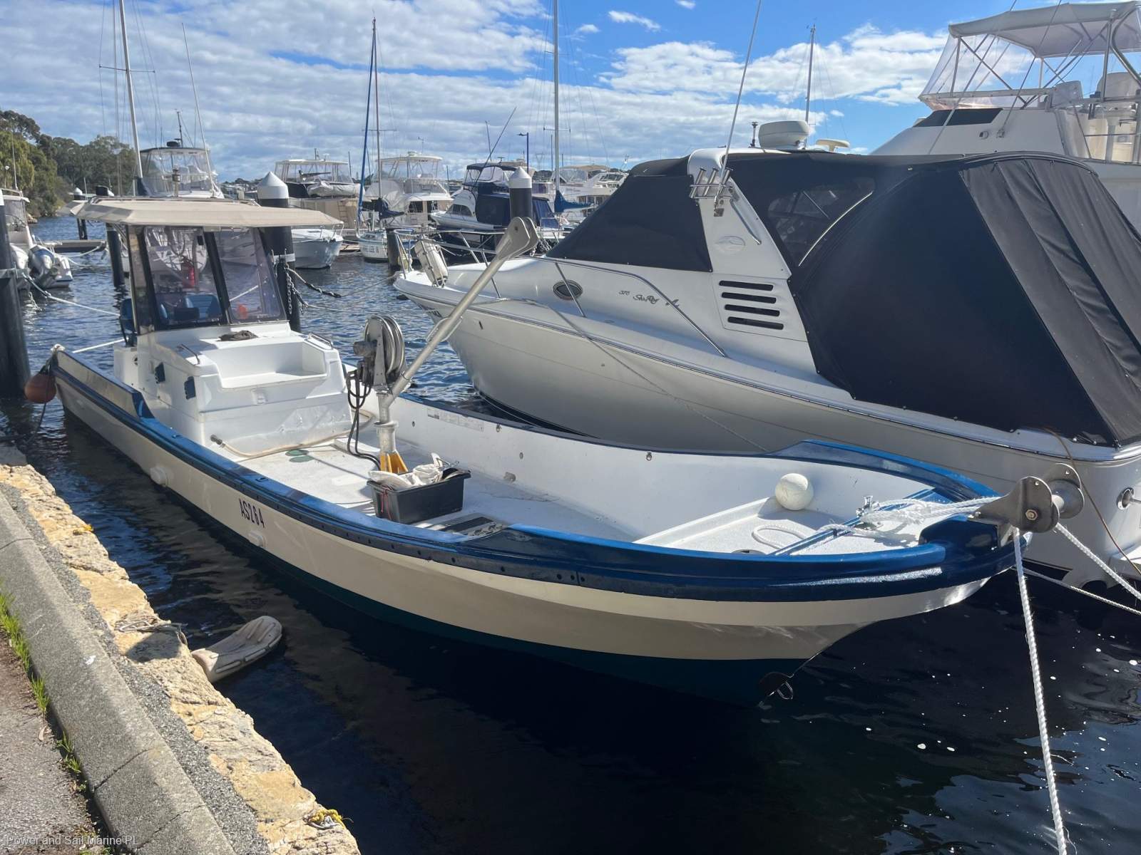 Jet Boat Long Boat - suit Aquaculture or Octopus