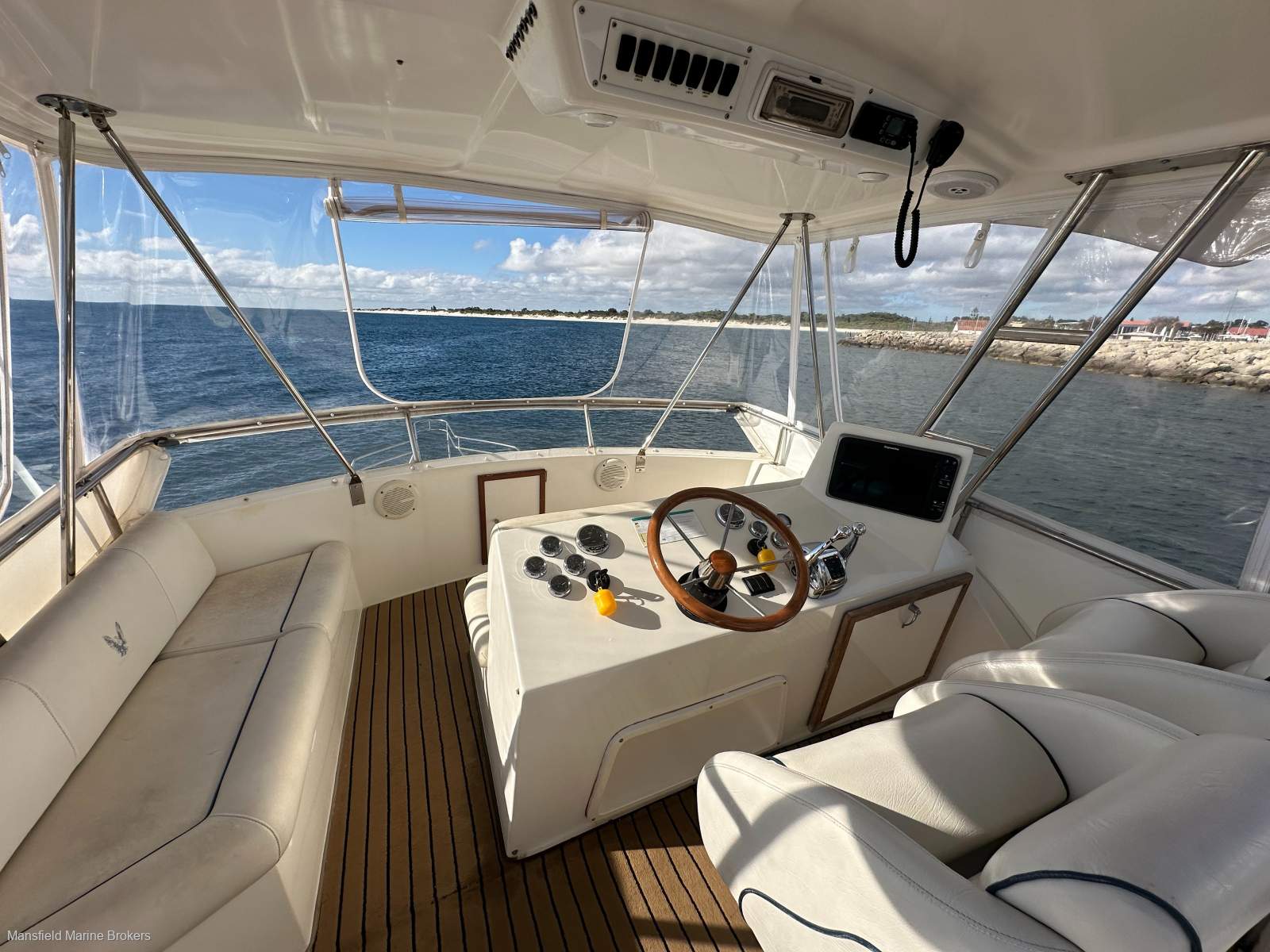 Bertram Caribbean 35