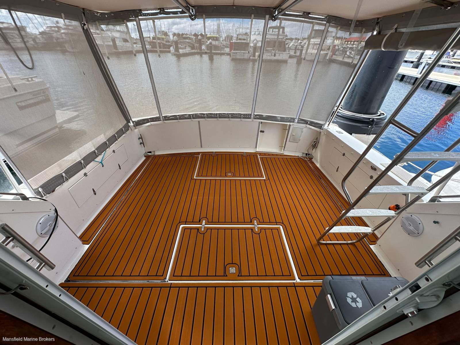 Bertram Caribbean 35:Nice options