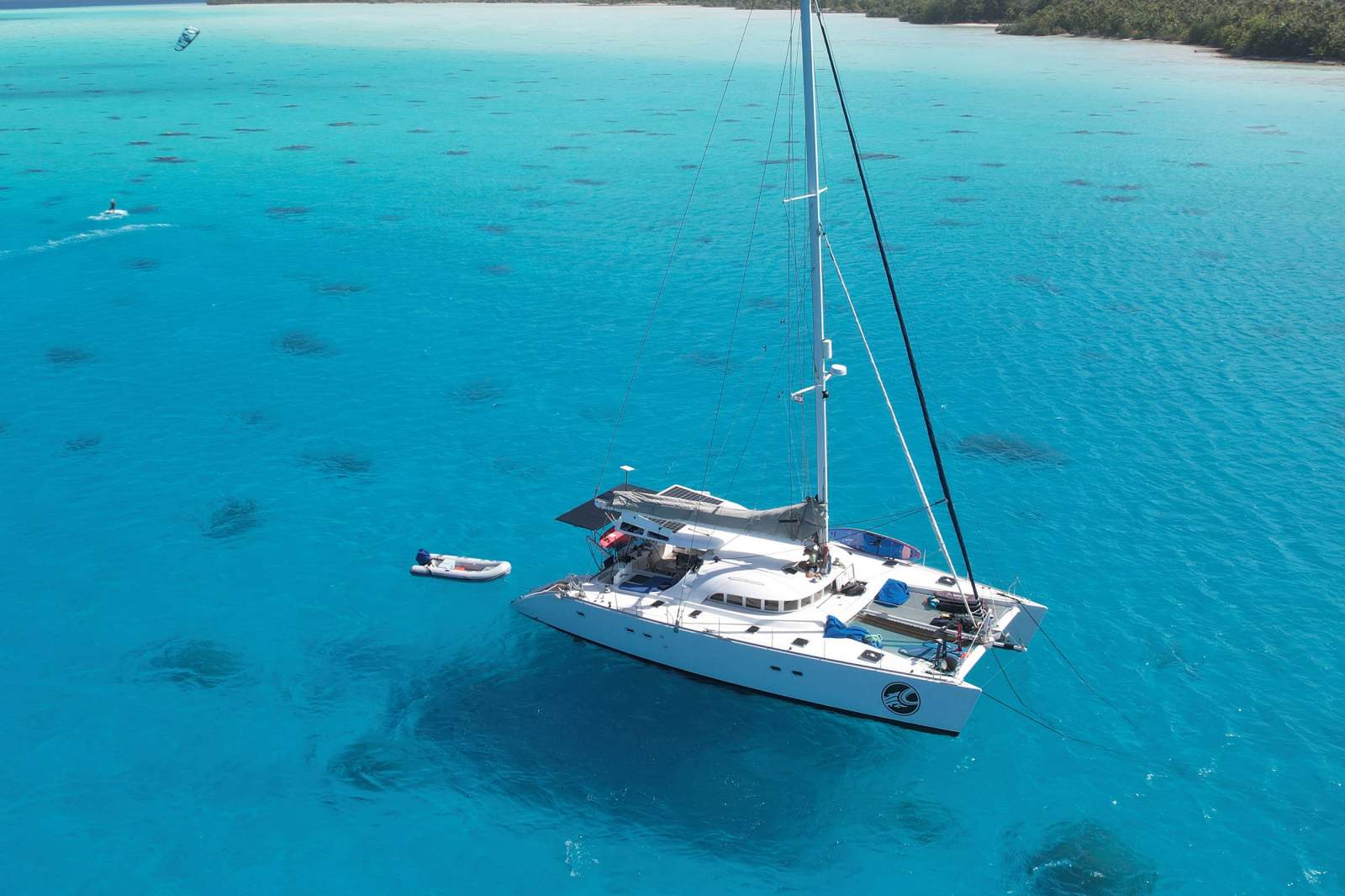 Lagoon 570