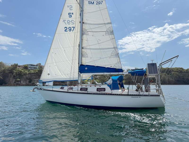 Phantom 33 Sloop