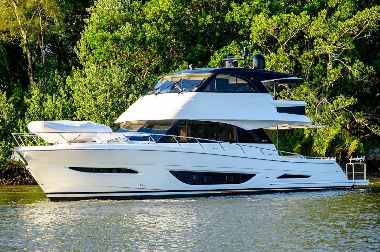 Maritimo M60 Flybridge Motoryacht 2024