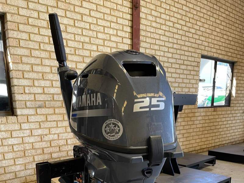 2018 Yamaha F25SMHC (tiller)