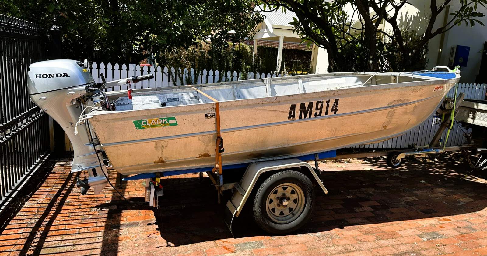 Clark Boat Clark 4m Aluminium with NEW 20HP Honda 4 stoke.