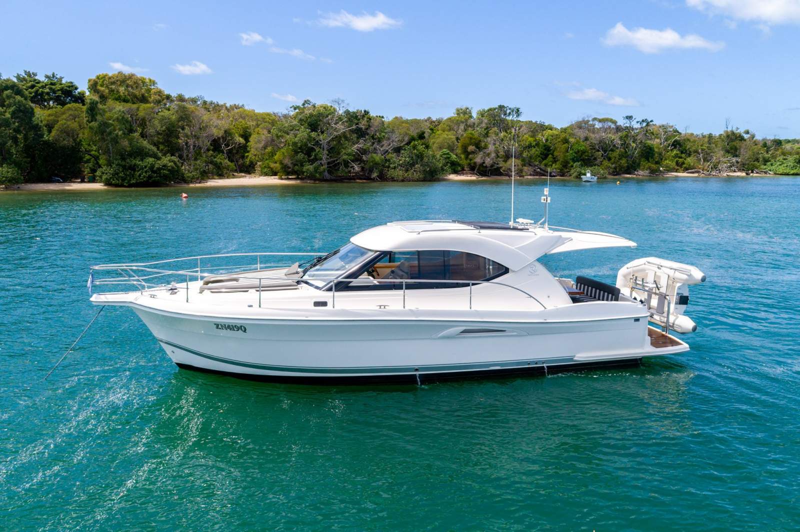 Riviera 3600 Sport Yacht