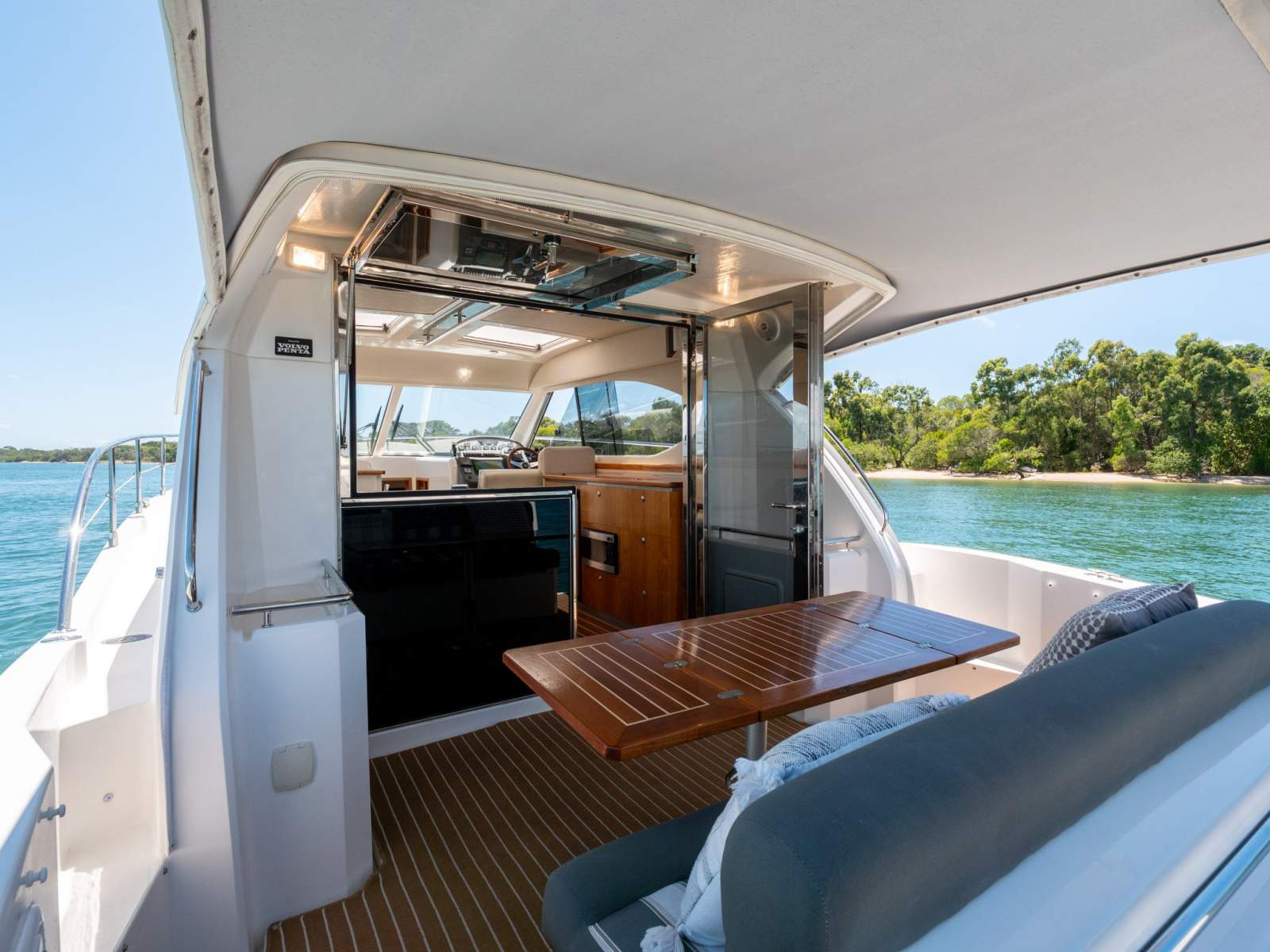 Riviera 3600 Sport Yacht